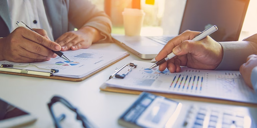 Image that shows Closing Cycle Time and Financial Reporting Person Days.