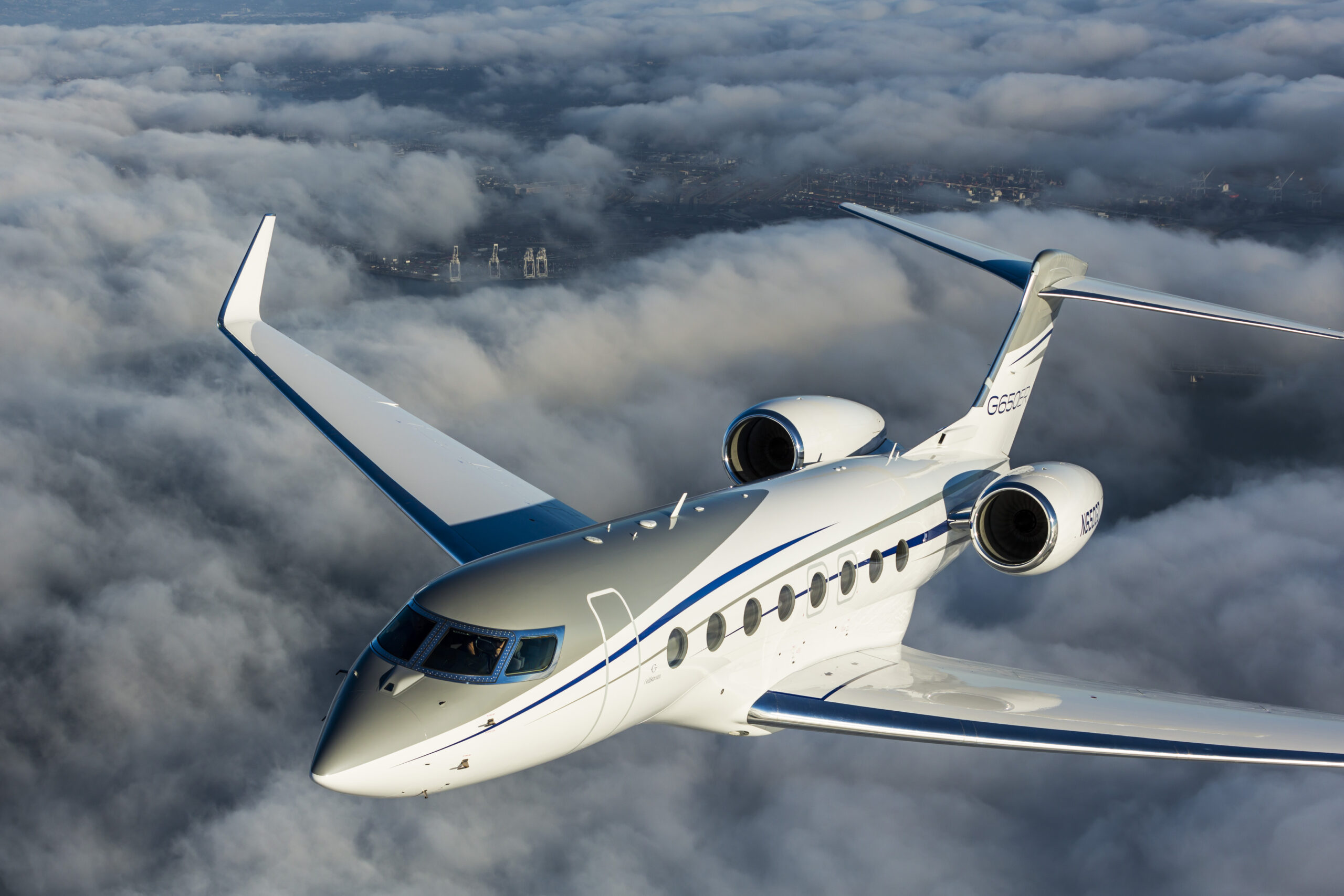 GULFSTREAM G650ER CONNECTS NEW YORK WITH DUBAI IN RECORD TIME