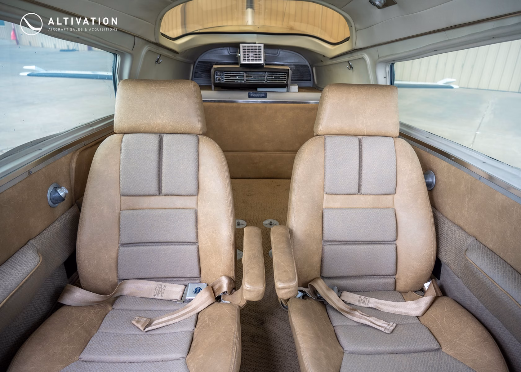 1979 Cessna T310R rear cabin seats and baggage area